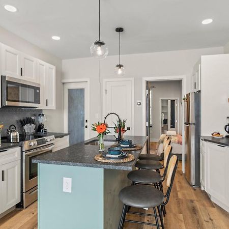 Passyunk Square Spacious 1 Bedroom Oasis- Huge Deck Philadelphia Buitenkant foto