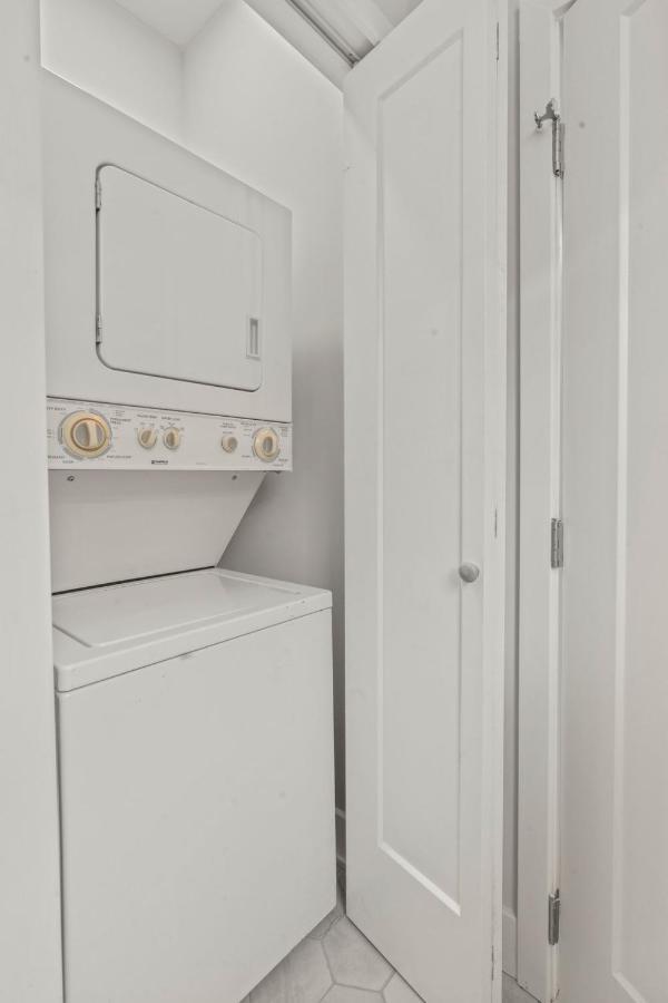 Passyunk Square Spacious 1 Bedroom Oasis- Huge Deck Philadelphia Buitenkant foto